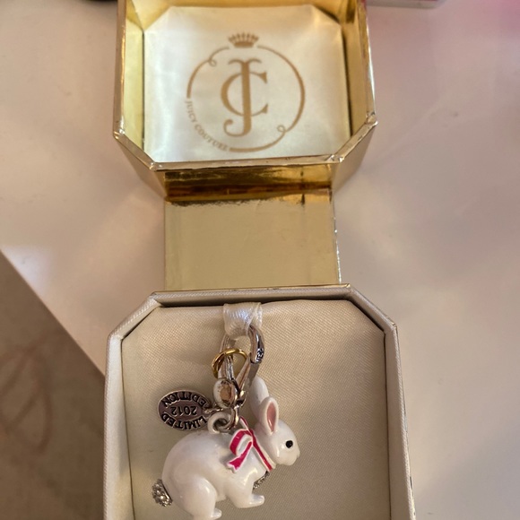 SOLD Juicy couture super rare bunny charm - Picture 5 of 6